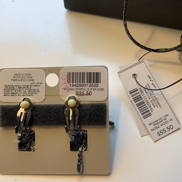 Chicos ‘Crystal’ Convertible Pendant and Earrings - Picture 5 of 9